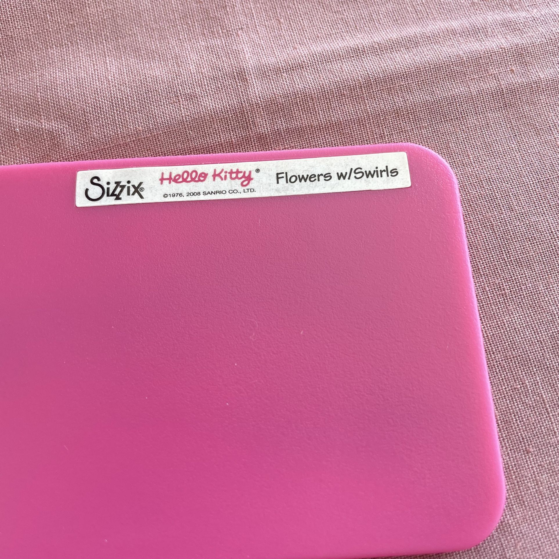 Hello Kitty Sizzix Strip Die Retired Flowers W/Swirls