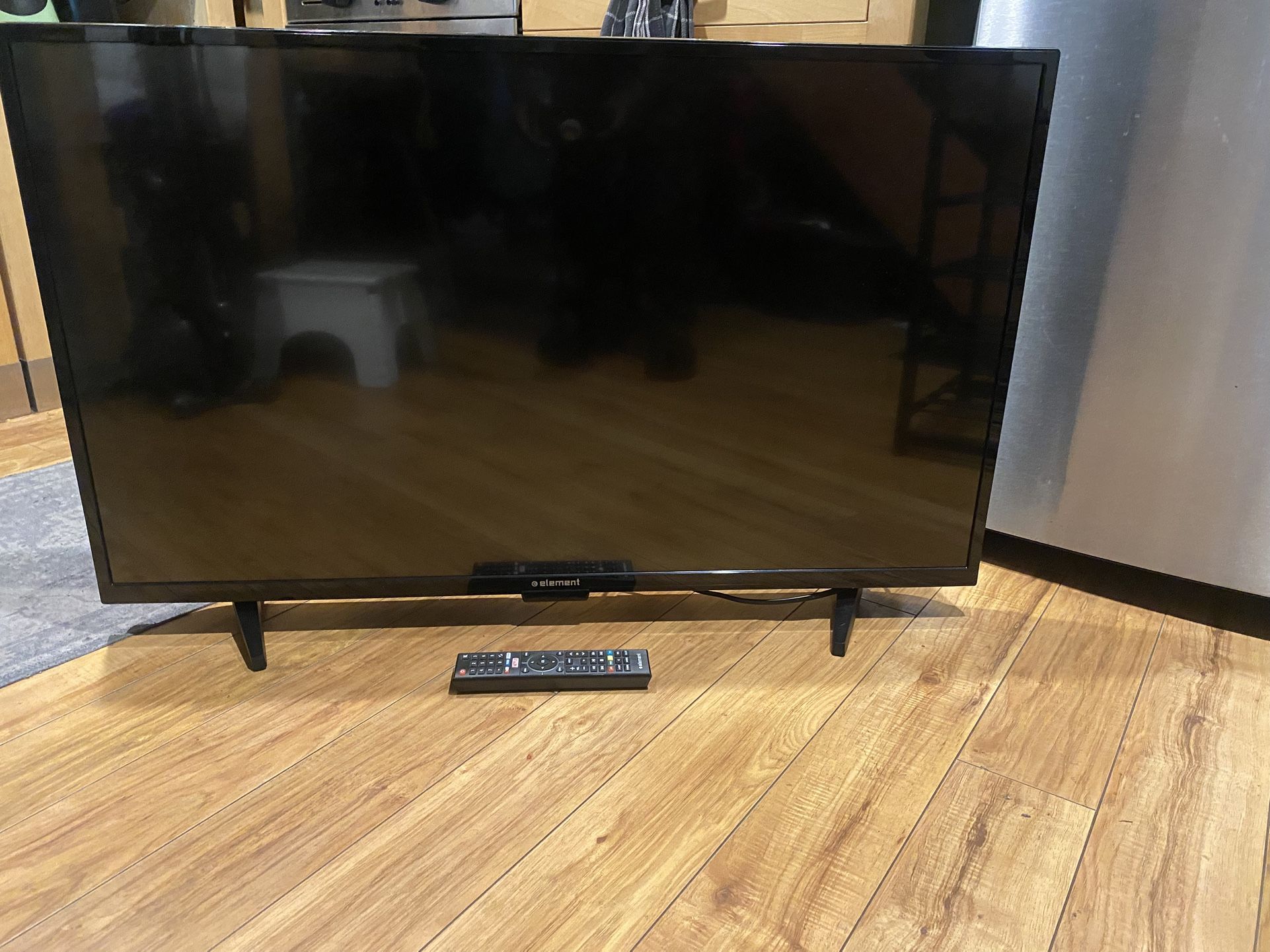 Element 40 Inch Smart TV
