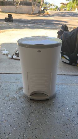 Dekor Plus Diaper Pail