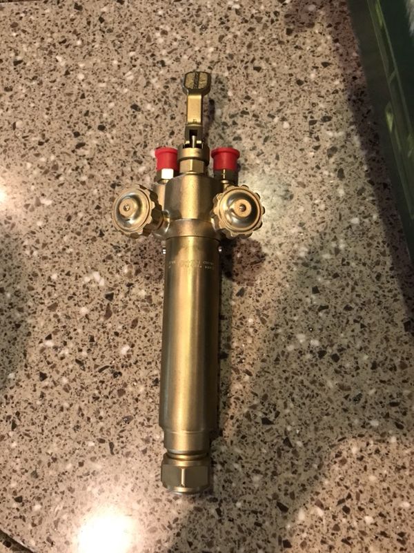Victor Short Barrel Cutting Torch for Sale in Henderson, WV - OfferUp