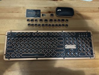 AZIO Retro Classic Mechanical Keyboard and mouse