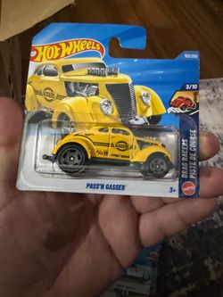 Hotwheels PASS'N GASSER™ $3