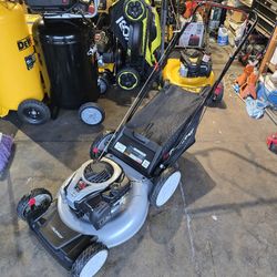 Murray 21 in. 140 cc Briggs and Stratton Walk Behind Gas Push Lawn Mower with Height Adjustment and with Mulch Bag