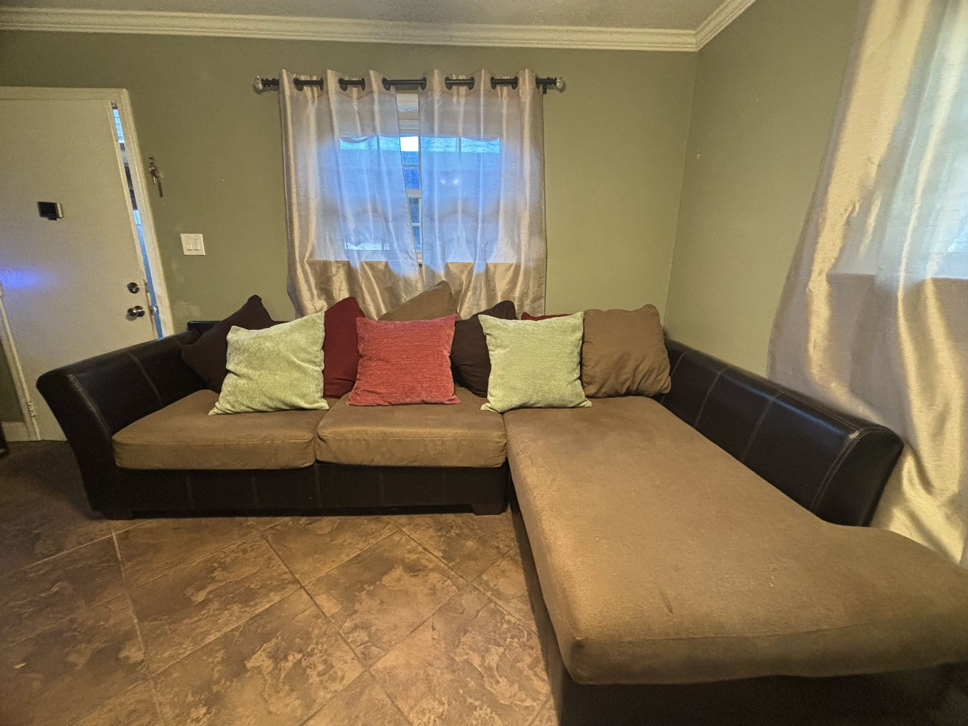 Ashley’s Furniture Sectional (LShaped) for Sale in Redlands, CA OfferUp