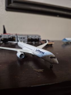 Gemini jets 1:400 a350 mint condition