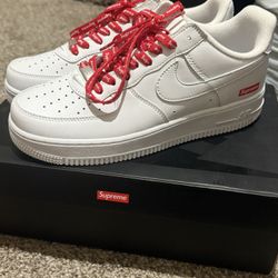 Supreme Nike Air Forces 8.5
