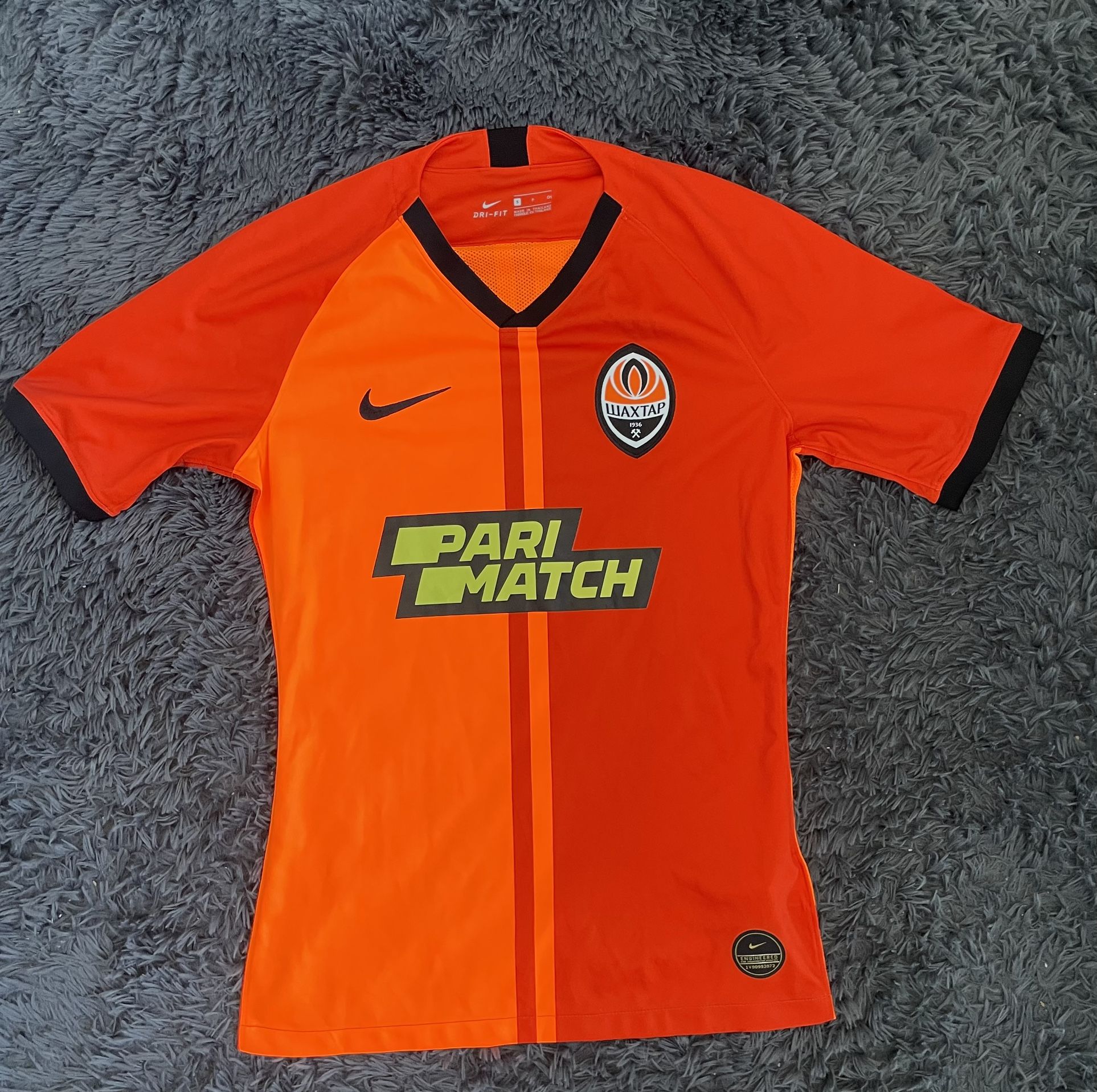 Nike Shakhtar Donetsk 2019/2020 Home football shirt Soccer jersey | Men Small