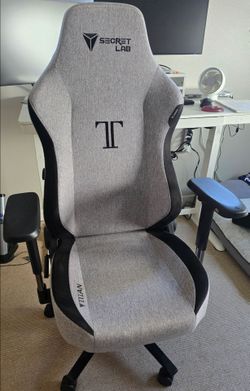 Secretlabs Titan XL 2020 Model (Cookies & Cream)