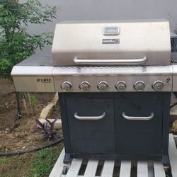 BBQ Pit 