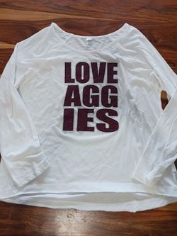 Love Aggies women shirt. Size XL. New without tags