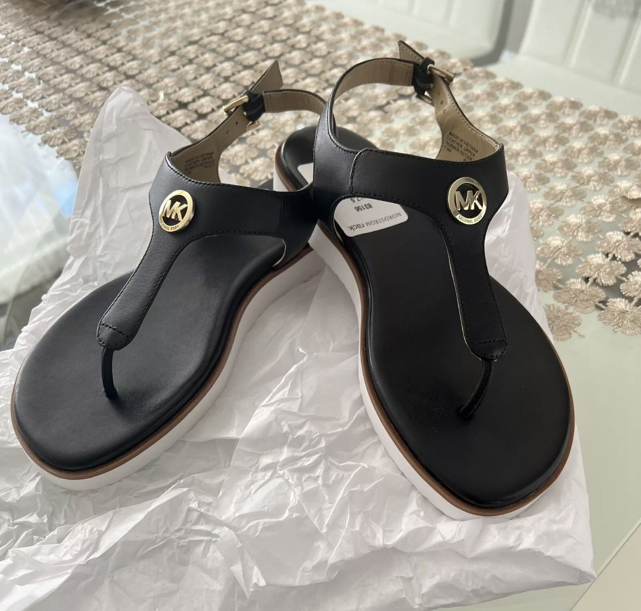 Michael Kors women sandal 7.5