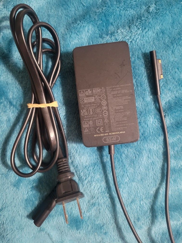 Microsoft Surface Pro Laptop Charger Model# 2062