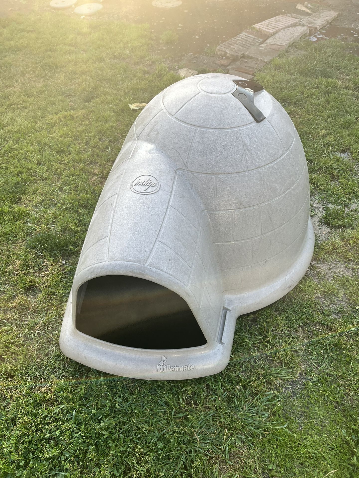 Igoo Dog House