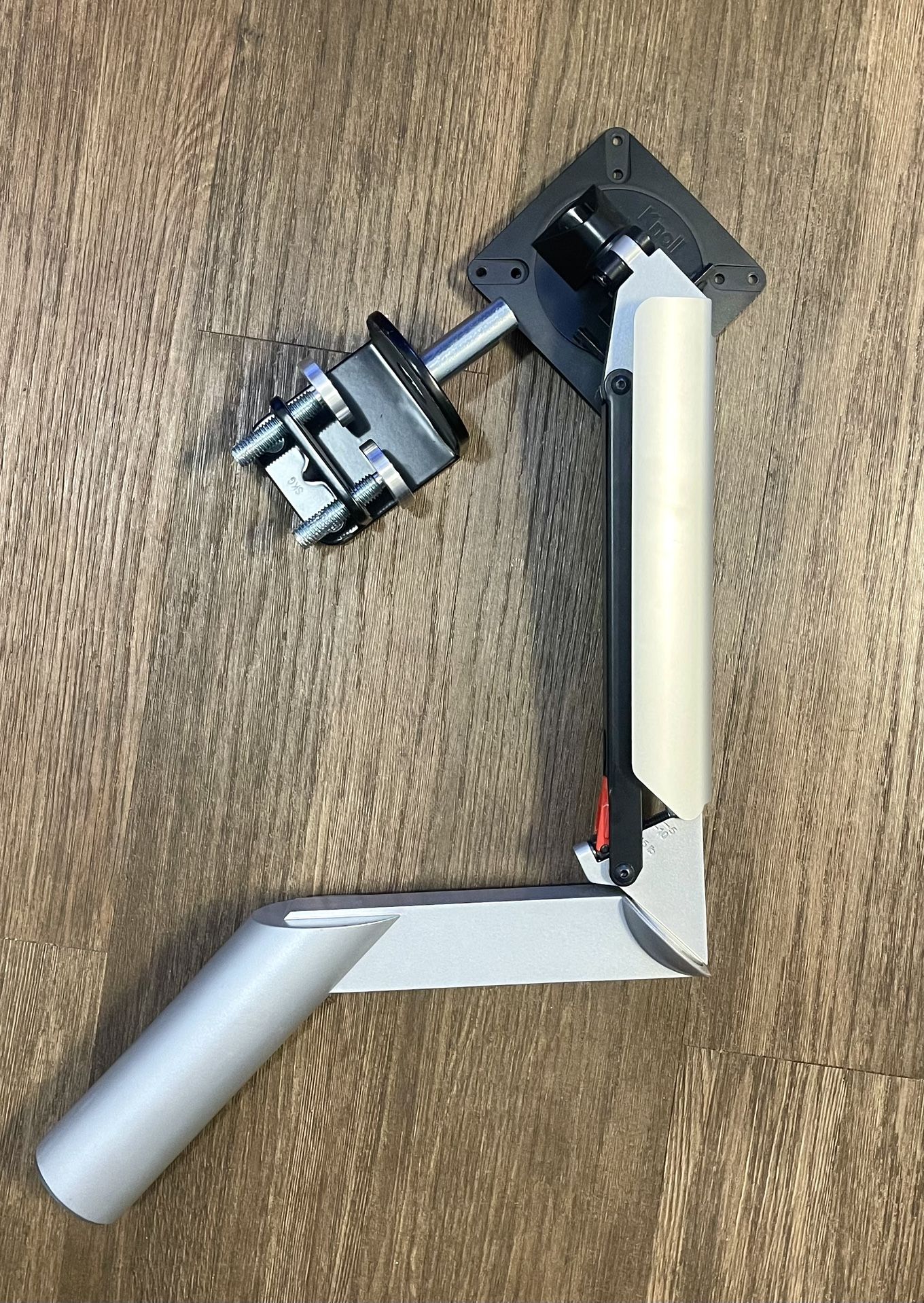 Knoll Sapper XYZ Monitor Arm (Silver)