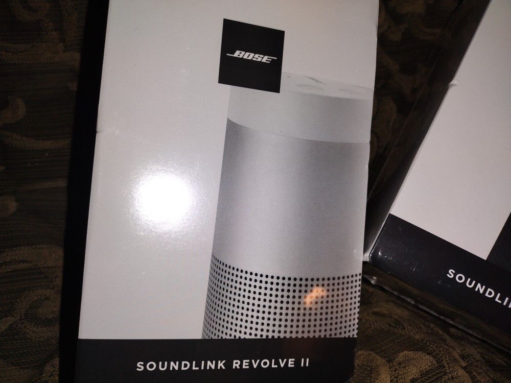 Bose Revolve 120v Speaker 