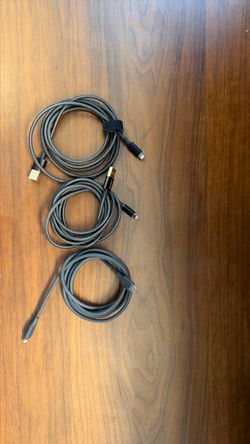 Apple cable (lightening to USB)