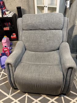 2 seater couch and recliner