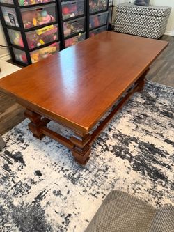 Large Traditional Cherry Wood Coffee Table with Storage Drawers – Solid & Sturdy