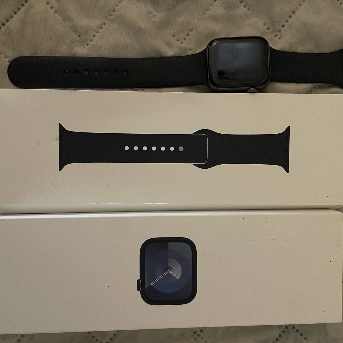 Apple Series 5 (44mm) Watch With Cellular 