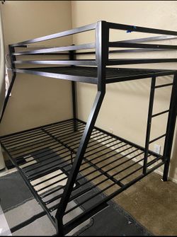 Twin And Full Búnk Bed