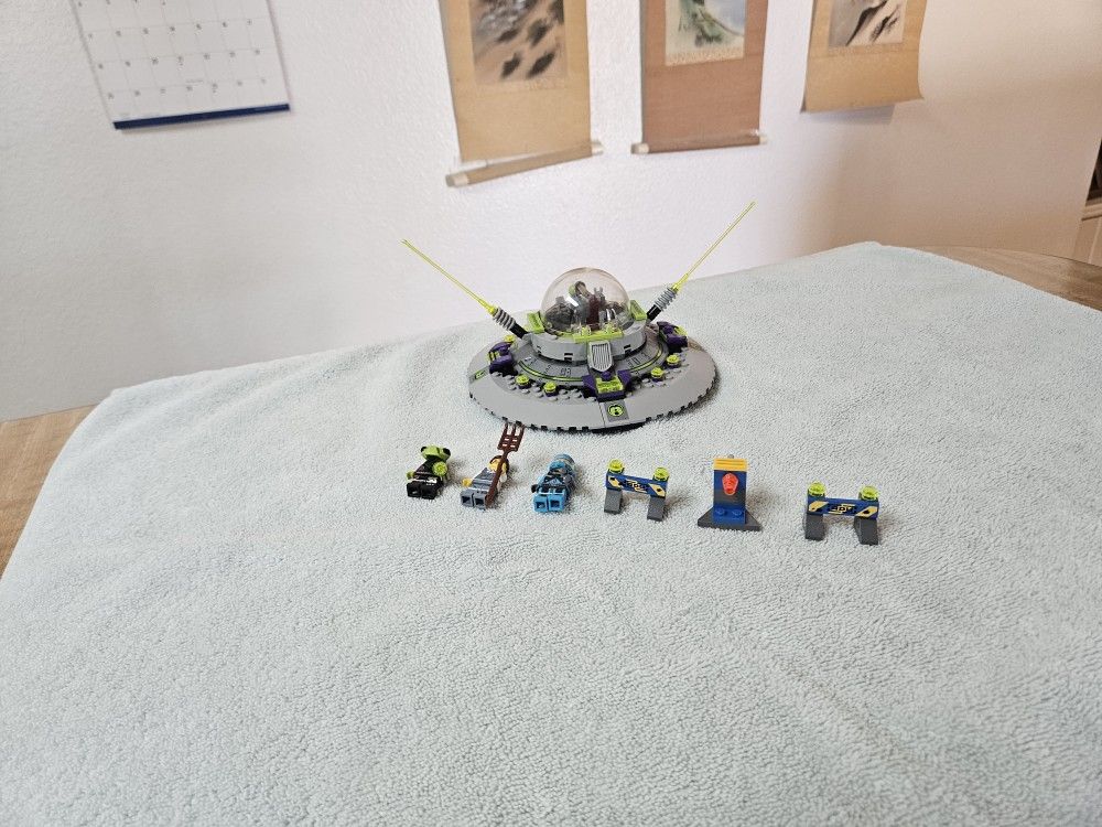 Lego Alien Conquest 7052 UFO Abduction