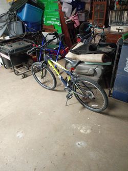 Huffy 18 Speed Good Condition Green Slime Inner Tubes