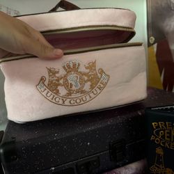 Juicy Couture Pink Velour Heritage Make Up Bag 
