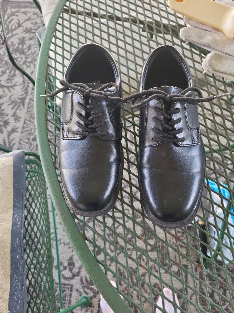 Boys Black Dress Shoes, Size 2