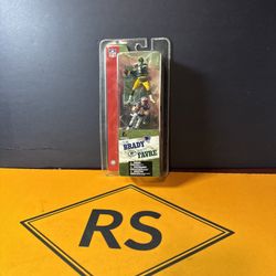 Tom Brady vs Brett Favre McFarlane Sports Picks 3in Dual Figures 2004 MIP