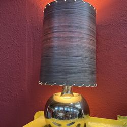 Cute Mid Century Lamp