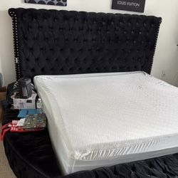 King Size Round Bed