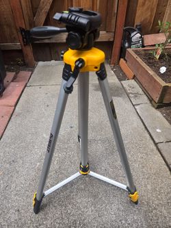 dewalt laser level tripod