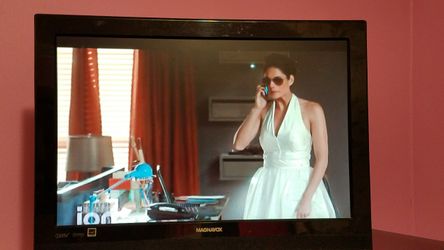 Magnavox 19" HD Televion