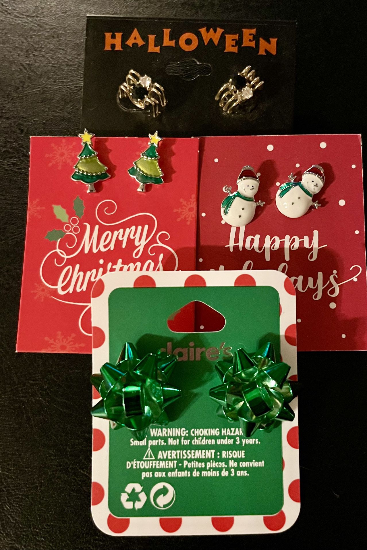 Holiday Earrings. 4 For $4