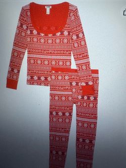 Brand New women Victoria Secret Pajama set
