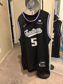 Nike De’Aaron Fox Sacramento Kings icon Edition Jersey 75th Anniversary.