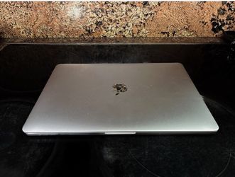 MacBook Pro 15 inch i9