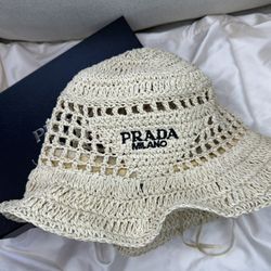 Bucket Hat