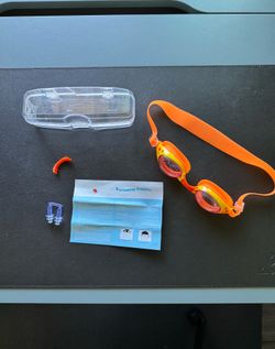 Orange & Yellow Child Adjustable Star Swim Goggles New!  Swimming Goggles Set