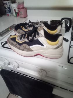 Gucci shoes