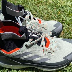 TERREX FREE HIKER GORE-TEX 2.0 HIKING SHOES WOMEN SIZE 7.5