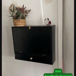 Wall Mounted Desk In Boack