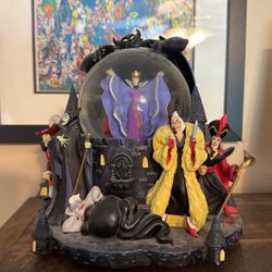Disney Villains Snow globe 