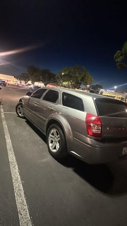 2005 Dodge Magnum SXT