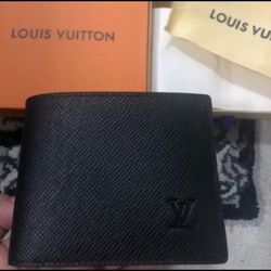 Louis Vuitton Taiga Multiple Wallet, Black