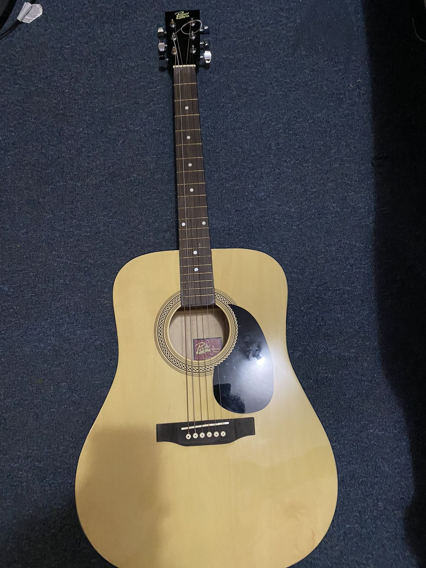 Rogue Acoustic Guitar W/ Bag