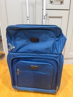 Giao Expandable Under-seat Carry-On
