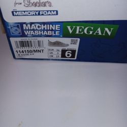 Bob's Skechers Memory Foam Shoes 