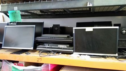 HP computer desktop monitor screen 22 in vga