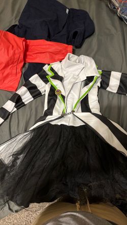 Beetle juice girls costume size large